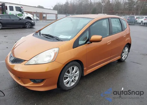 2010 Honda Fit Sport из США, поврежденный, VIN JHMGE8H41AS028013